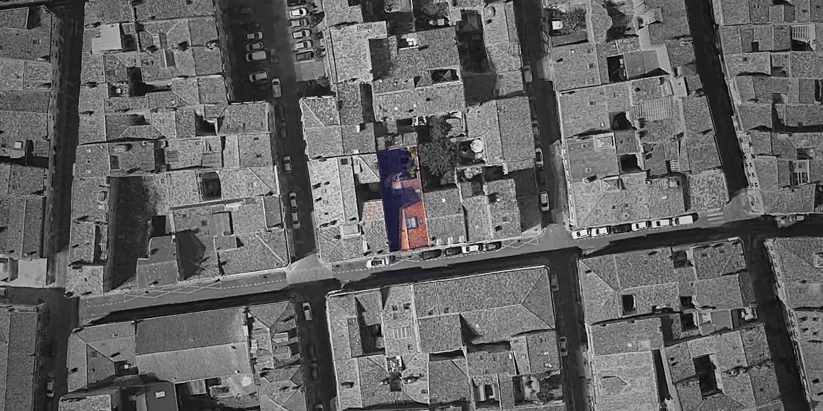 plan masse du bâtiment, dans un quartier très dense de Bordeaux