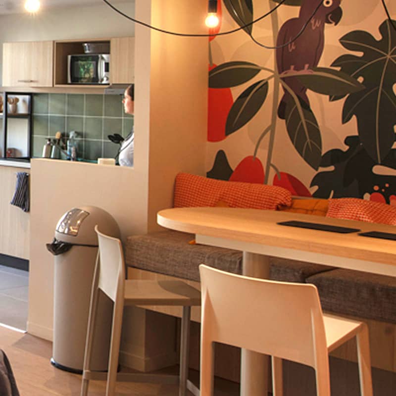 Aménagement intérieur, cuisine, espace de vie